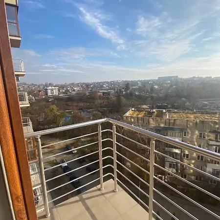 Затишні Апартаменти Chernivtsi Exterior photo