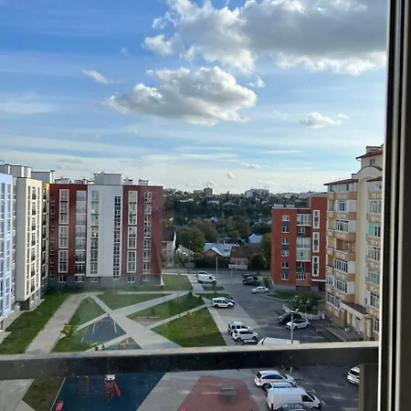 Затишні Апартаменти Chernivtsi Exterior photo